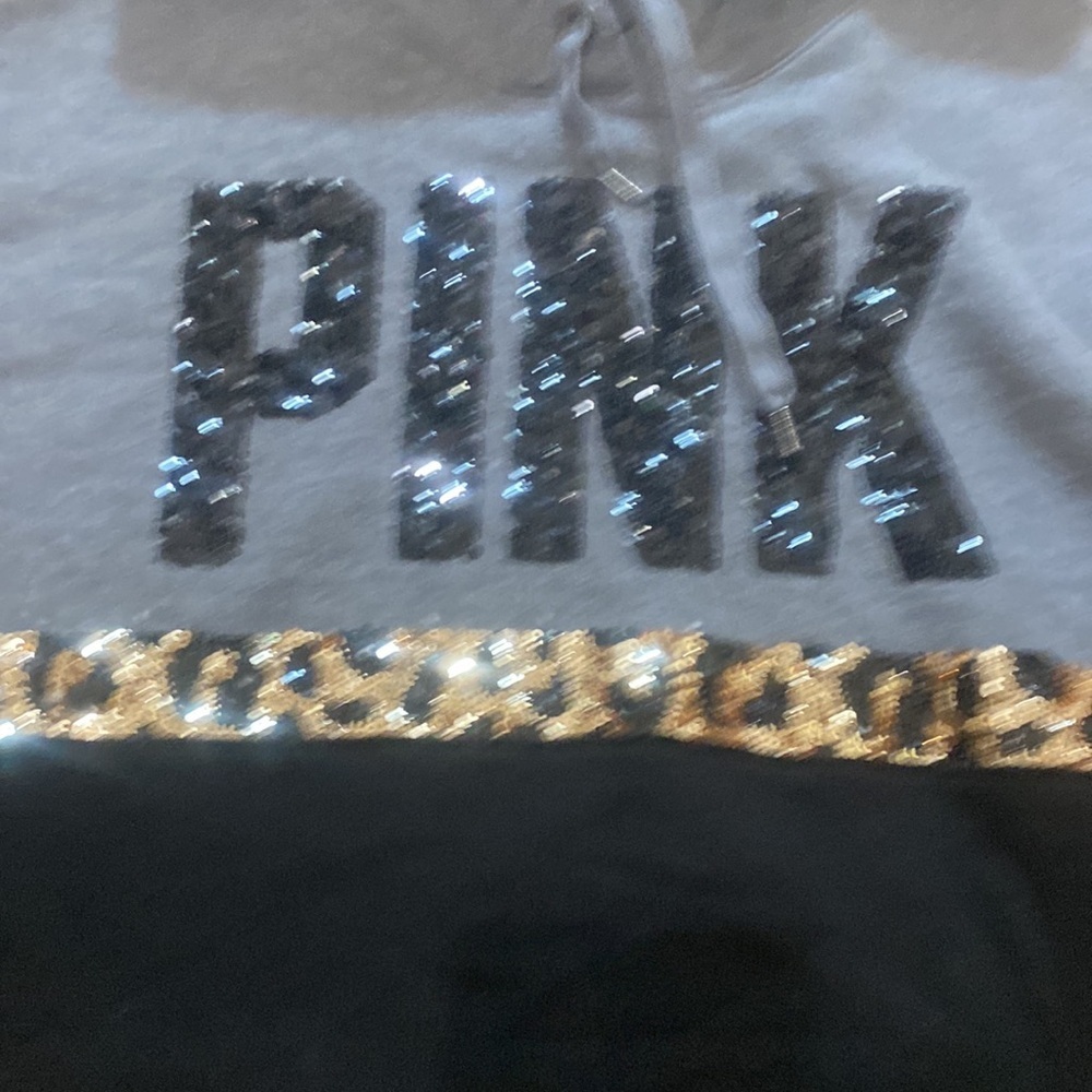 Used pink hoodie - Picture 2 of 5